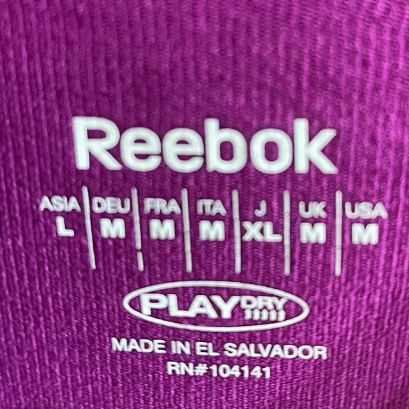 Reebok Play Dry Purple Long Sleeve Workout Blouse Top Size Medium - Picture 4 of 4